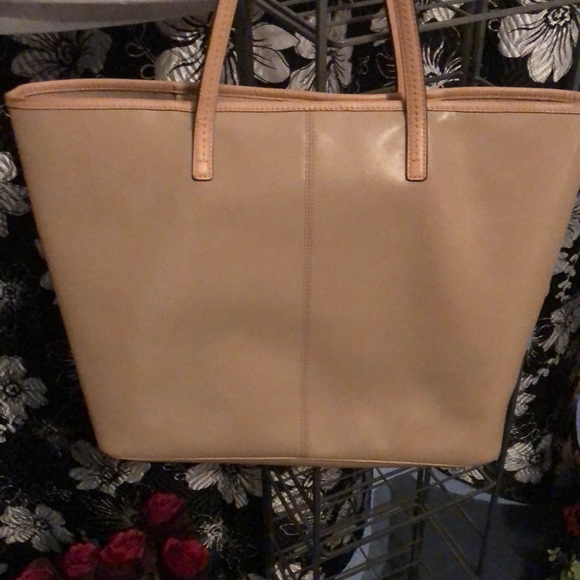 Coach Tote - Picture 3 of 4